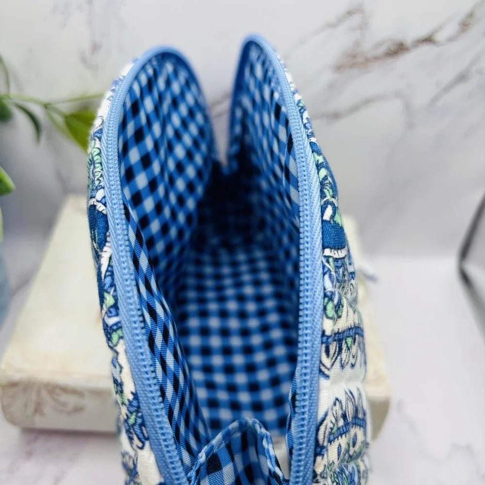 Bath &‎ Body Works X Vera Bradley Blue Paisley Comestic Bag 4PC Giftset